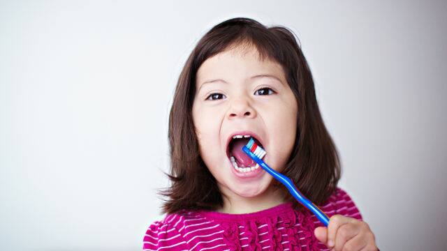 Las caries del biberón: causas y prevención